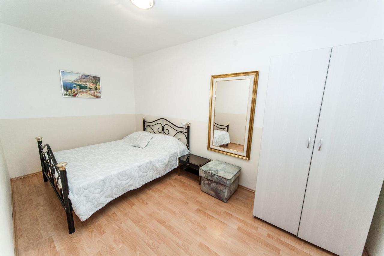 Apartments Carmen ซริกเวนิซา ภายนอก รูปภาพ