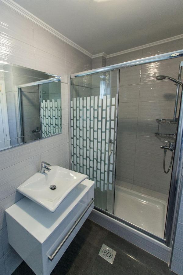 Apartments Carmen ซริกเวนิซา ภายนอก รูปภาพ